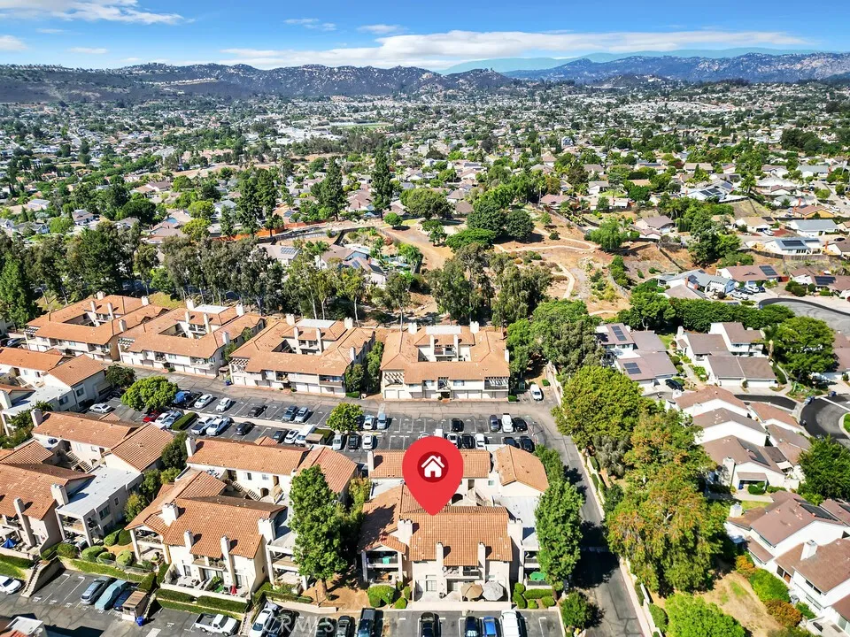 https://cdn.realtyfeed.com/cdn/127/306529817/5361a749456c65b0d1a5040c62a25131.webp