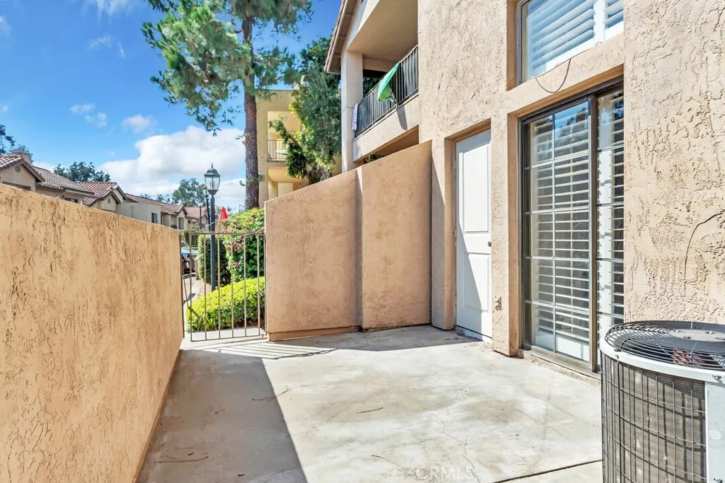 https://cdn.realtyfeed.com/cdn/127/306529817/72ccb12cf8534583fa01ed3be4645e76.webp