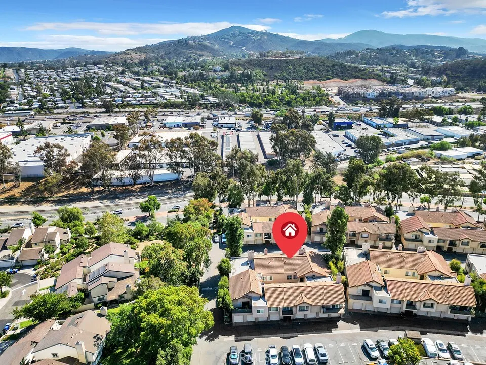 https://cdn.realtyfeed.com/cdn/127/306529817/ec348cca0b3d1ce6e216416285157a2c.webp