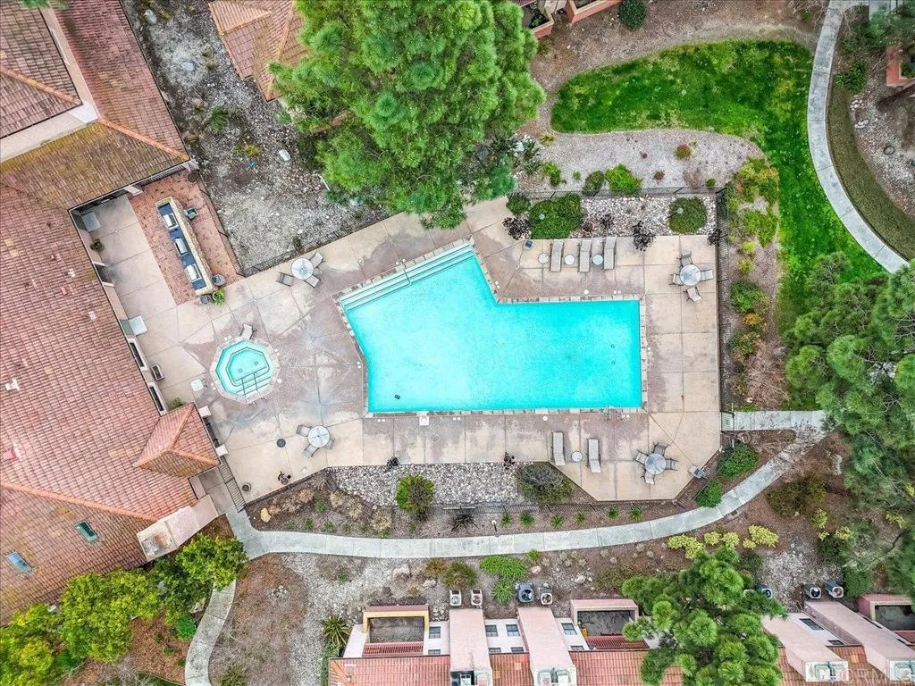 https://cdn.realtyfeed.com/cdn/127/306529941/7db5cba9504436f87c165799adde43ad.webp