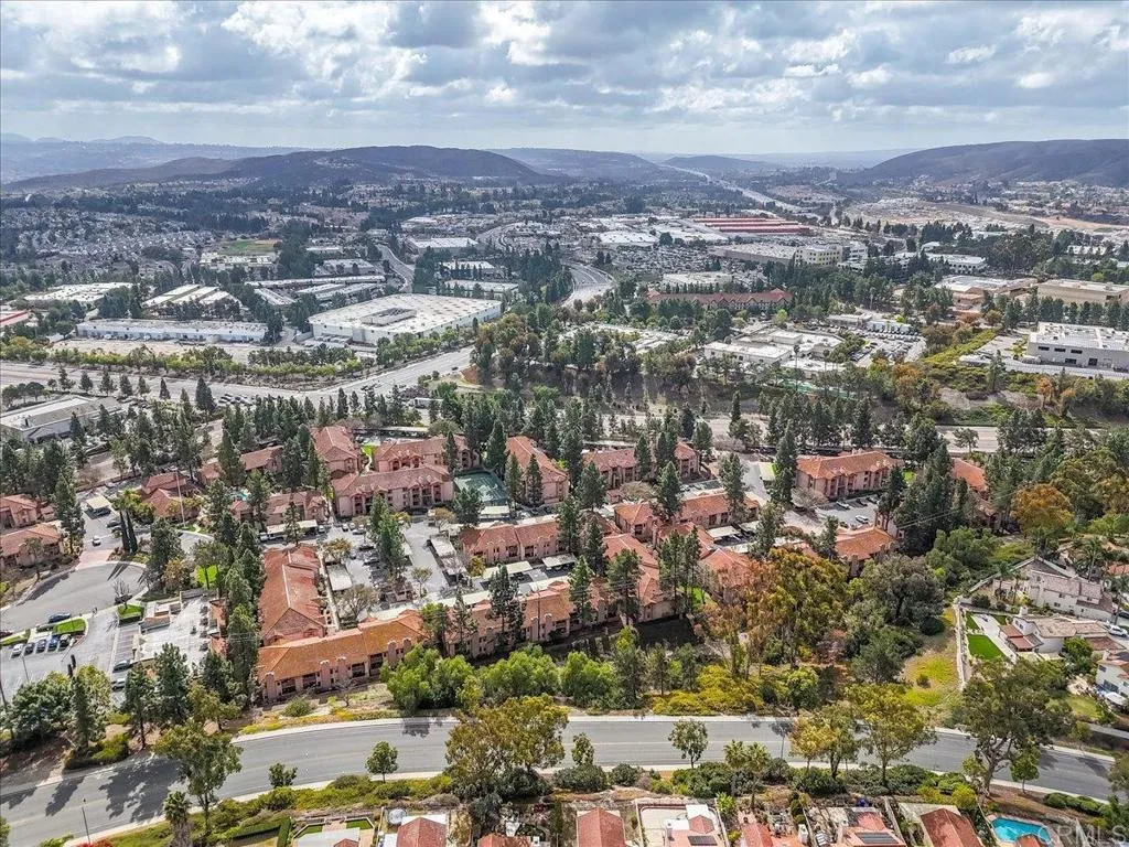 https://cdn.realtyfeed.com/cdn/127/306529941/e0b13491ff6e1bc25b6573e08bba687b.webp