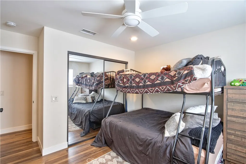 https://cdn.realtyfeed.com/cdn/127/306529946/c95ec7ed1d8a92a5e31ff9ad5eb4d569.webp