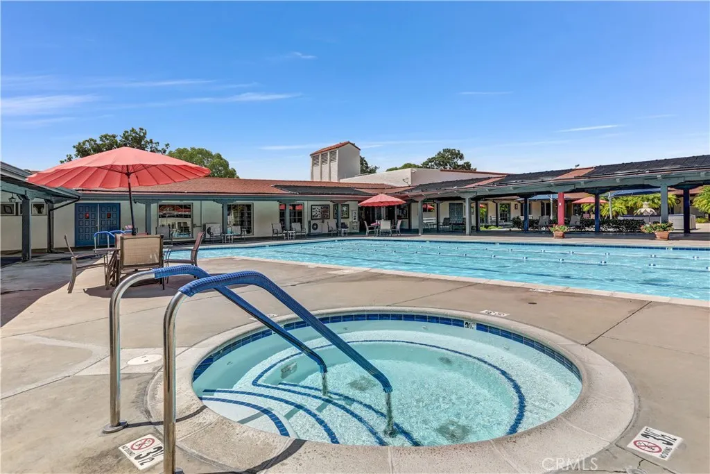 https://cdn.realtyfeed.com/cdn/127/306529950/02d977504d8ec6f1a4ed6938d8db68d5.webp