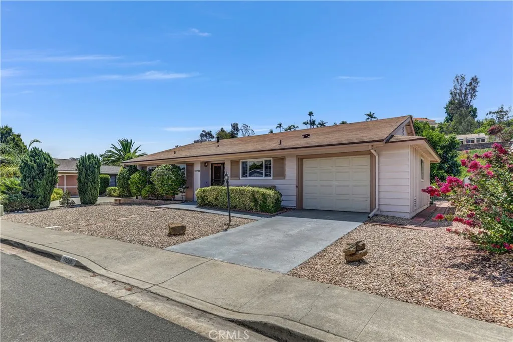 https://cdn.realtyfeed.com/cdn/127/306529950/91430b613ae2d74bc19ec9dcbcc05af6.webp