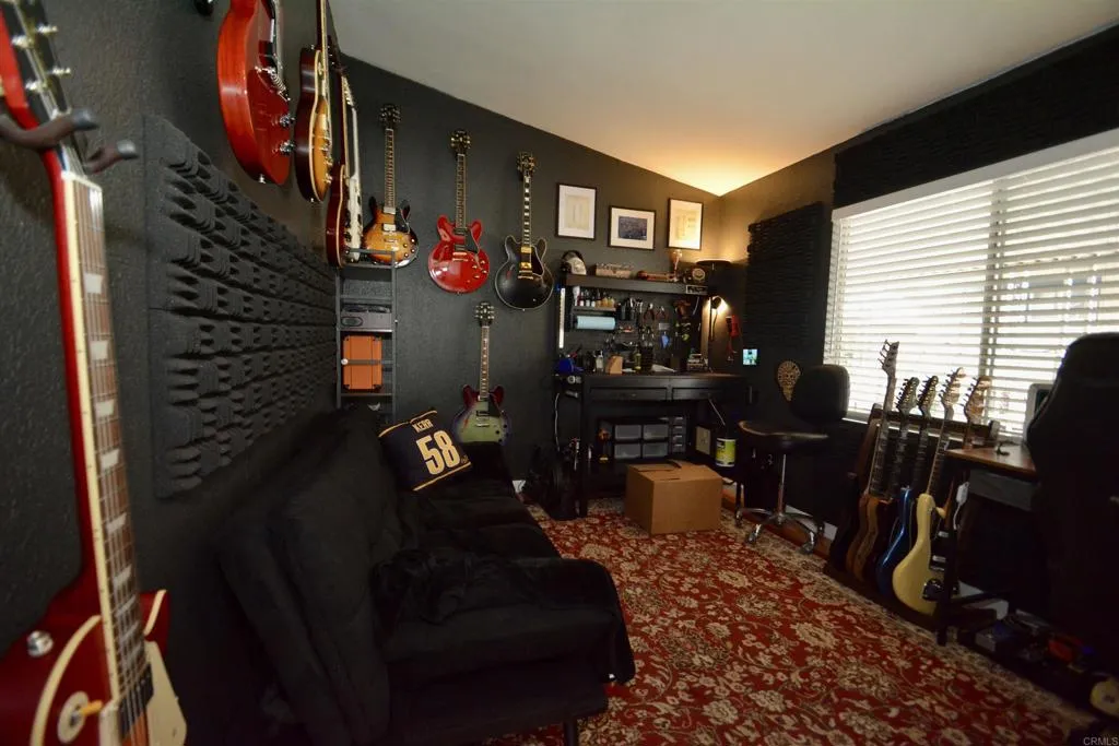 https://cdn.realtyfeed.com/cdn/127/306529974/3154a6d3e5faa824005939290ea8947f.webp