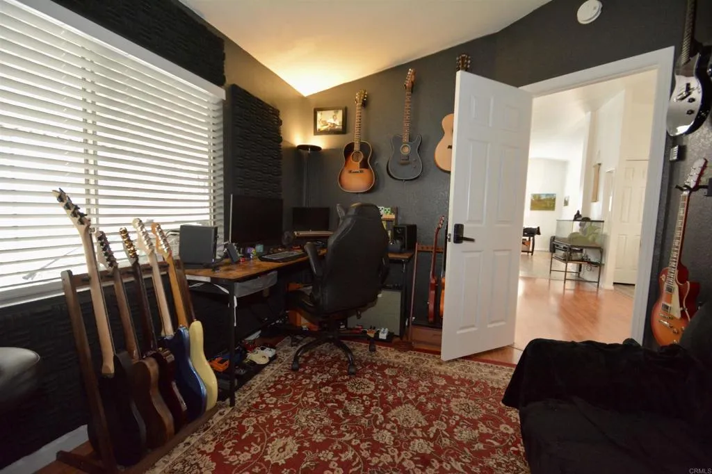 https://cdn.realtyfeed.com/cdn/127/306529974/6a0b1d145f0879c3a8f88f1c21ad2ec0.webp