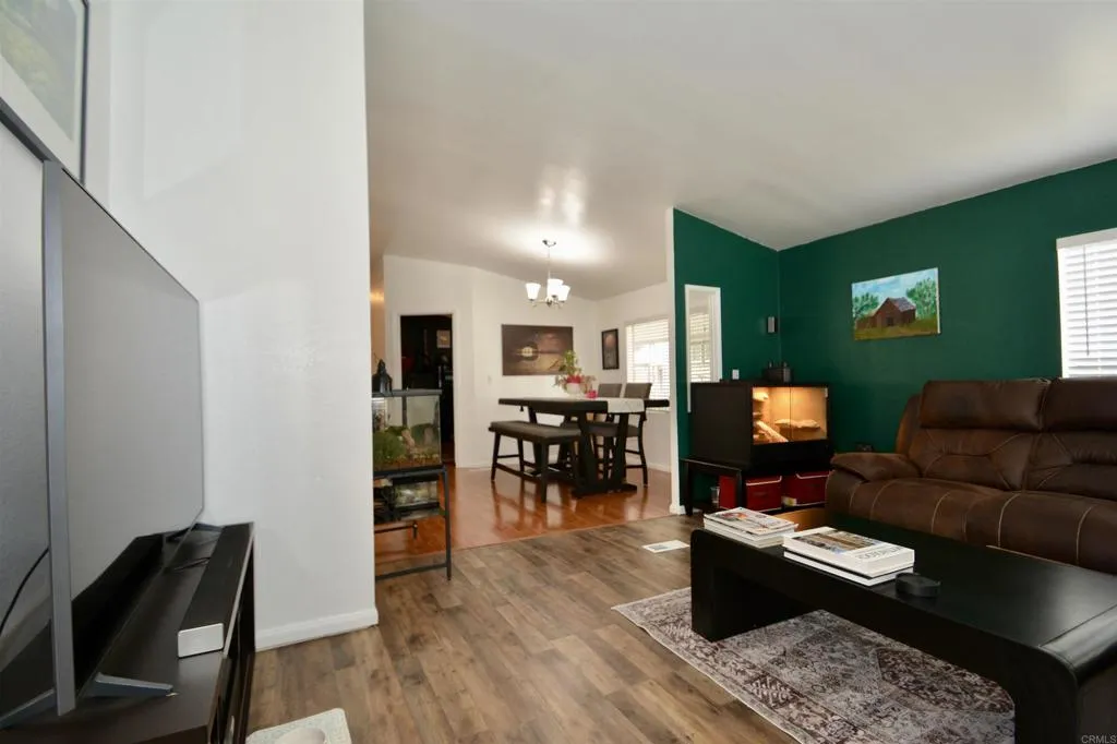 https://cdn.realtyfeed.com/cdn/127/306529974/7c6904666d9e6af460d1db98602390df.webp