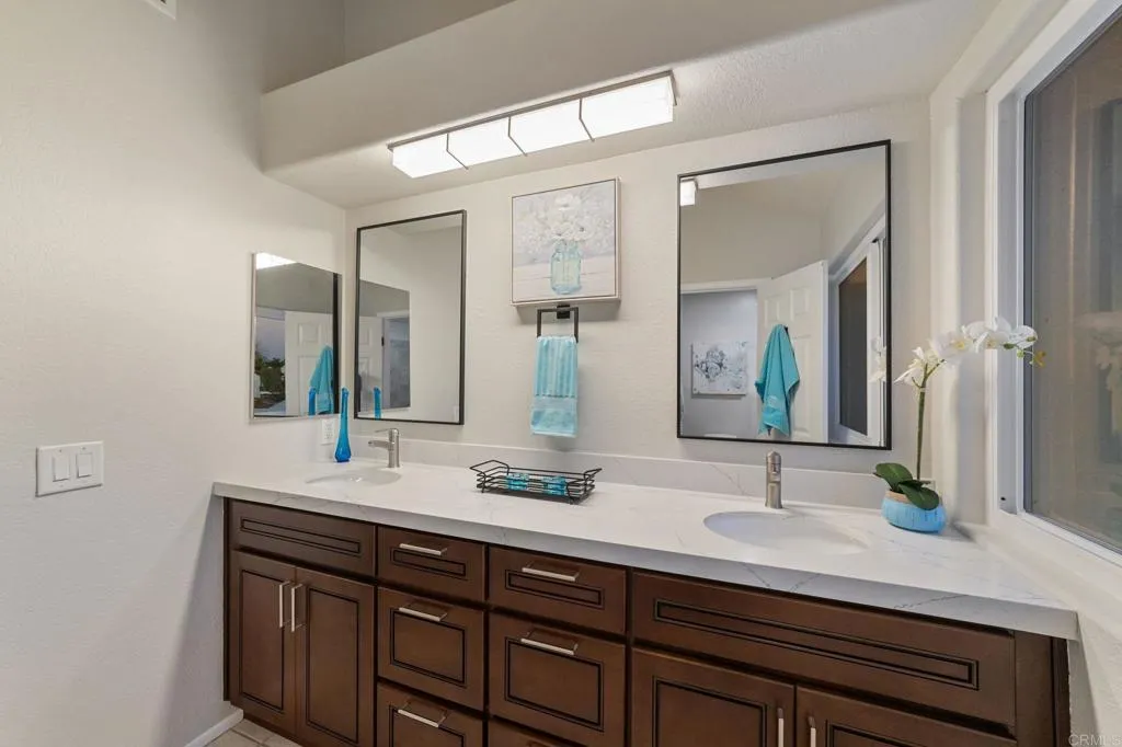 https://cdn.realtyfeed.com/cdn/127/306530006/9d3700e881c83f488a1a90672097d747.webp
