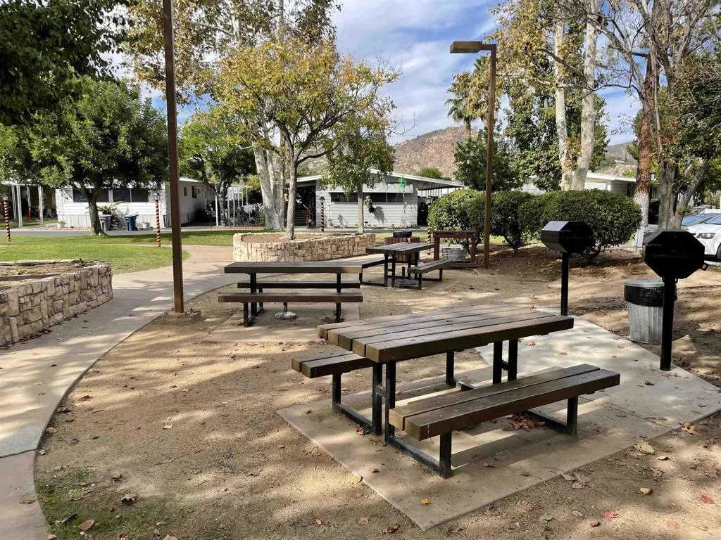 https://cdn.realtyfeed.com/cdn/127/306530060/d6ac8c08c16dc9b7f3d4cfaae35e5896.webp