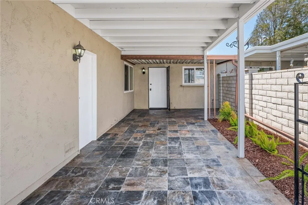 https://cdn.realtyfeed.com/cdn/127/306530081/075e71e105b9e9e31b326a593e5d382e.webp