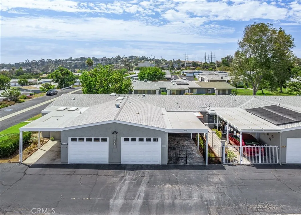 https://cdn.realtyfeed.com/cdn/127/306530081/49fa3c5173b47879a9f9f2b174daec26.webp