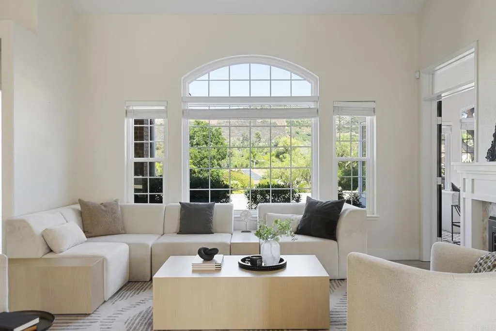 https://cdn.realtyfeed.com/cdn/127/306530110/523ab8c2c80415c307cd830329ae4eb8.webp