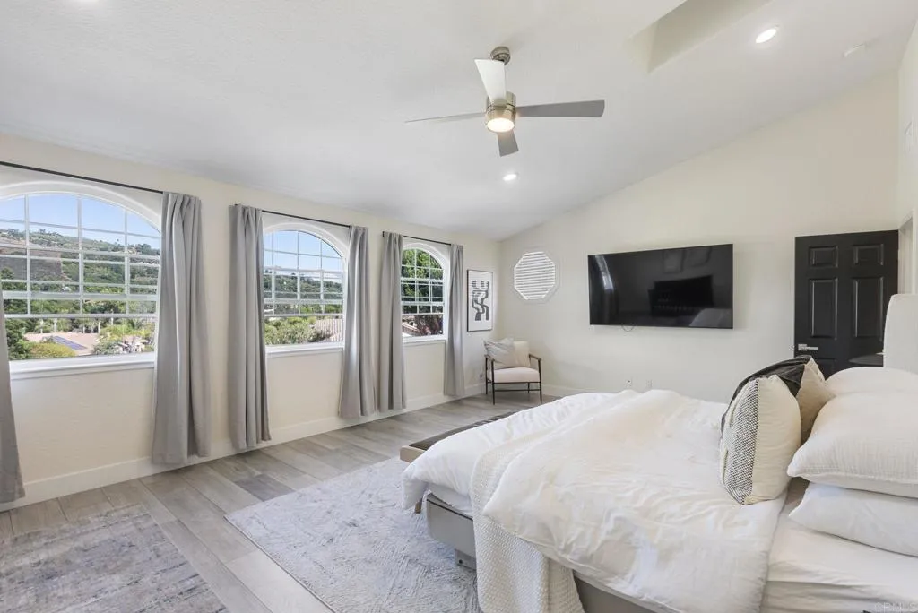https://cdn.realtyfeed.com/cdn/127/306530110/c9ca48782239a0e61bc088683c0ba760.webp