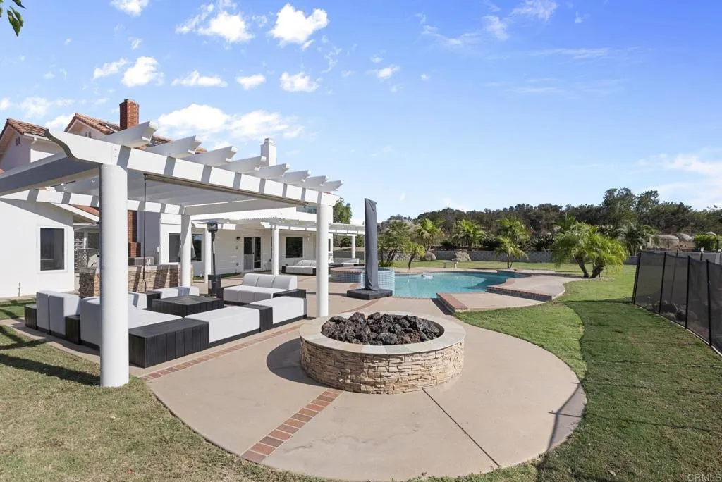 https://cdn.realtyfeed.com/cdn/127/306530110/e4ca738ac6f8bf85739aa19489307304.webp