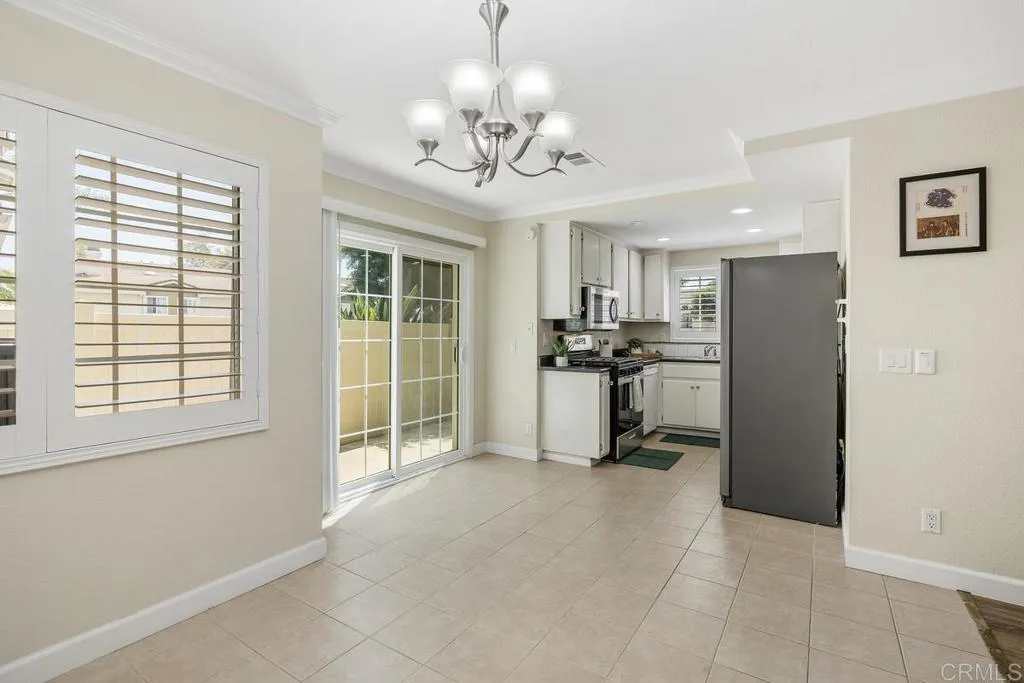 https://cdn.realtyfeed.com/cdn/127/306530143/7cba1456b51243cf96ead7e9141e323d.webp