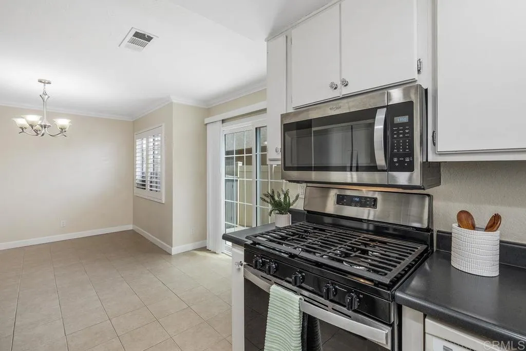 https://cdn.realtyfeed.com/cdn/127/306530143/90ad00ac8138f5709bcb9183afd41ee3.webp