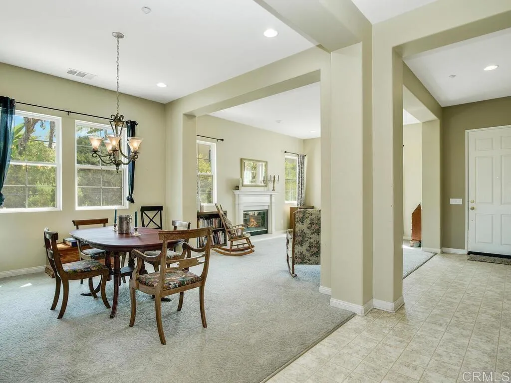 https://cdn.realtyfeed.com/cdn/127/306530144/39ec501265bfcf4b1d61ba97d9f6eb7d.webp