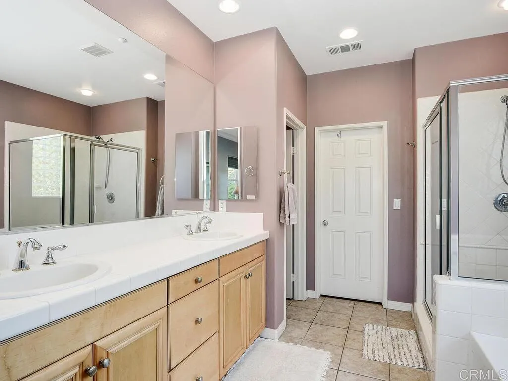https://cdn.realtyfeed.com/cdn/127/306530144/8be075f32702f22de9a7cefad69cb873.webp