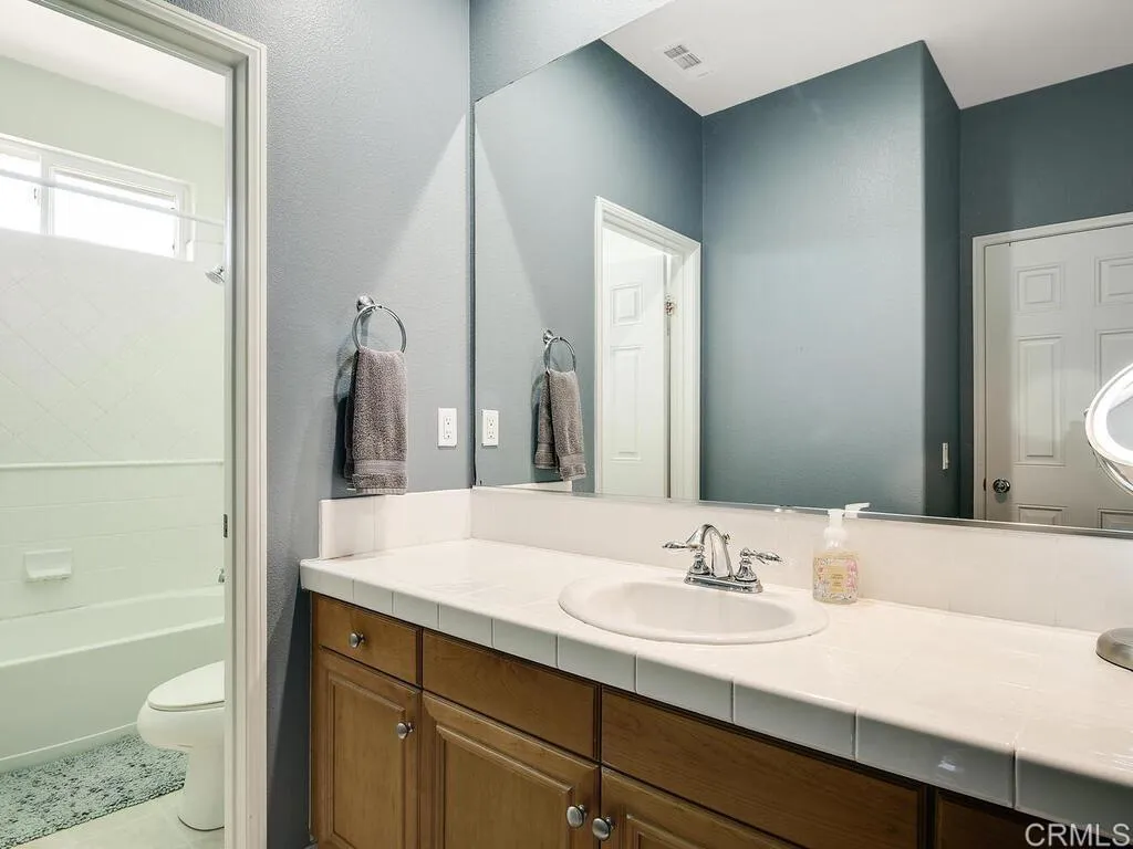 https://cdn.realtyfeed.com/cdn/127/306530144/c42dd0764287285a4c102963a43a015c.webp