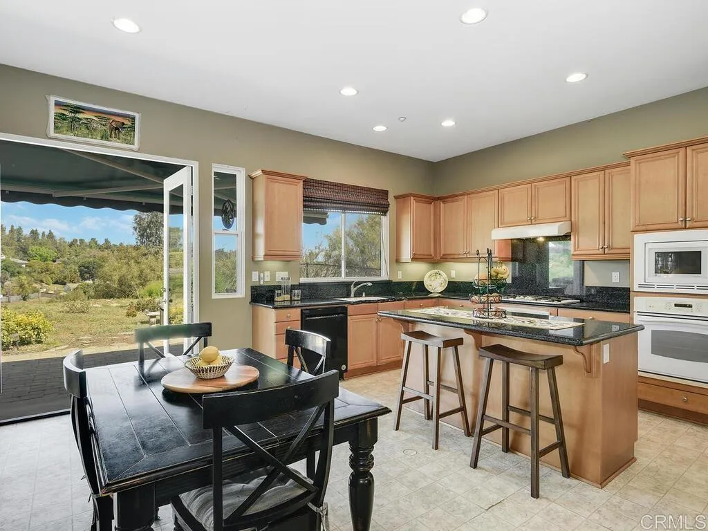 https://cdn.realtyfeed.com/cdn/127/306530144/d203c98f81fa7a503031b8fecf63b658.webp