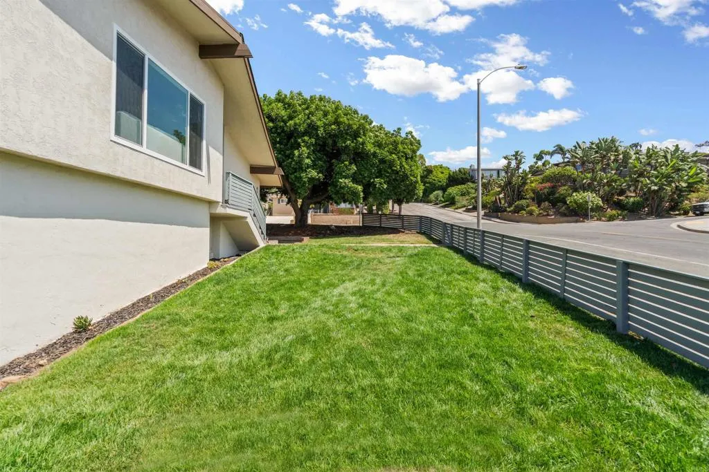 https://cdn.realtyfeed.com/cdn/127/306530155/56771f169ddbda6b06eaf0a9496e0a9e.webp