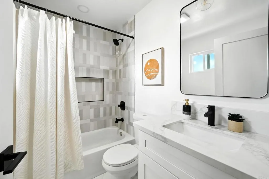 https://cdn.realtyfeed.com/cdn/127/306530155/6549a3fe7e909dc82ec082e3c43eff1c.webp