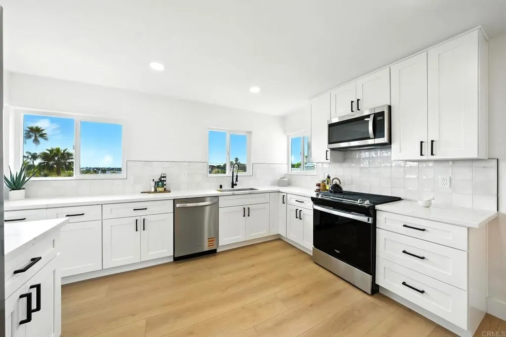 https://cdn.realtyfeed.com/cdn/127/306530155/bf2457228e1e0b876b2f487e1bf4f74b.webp