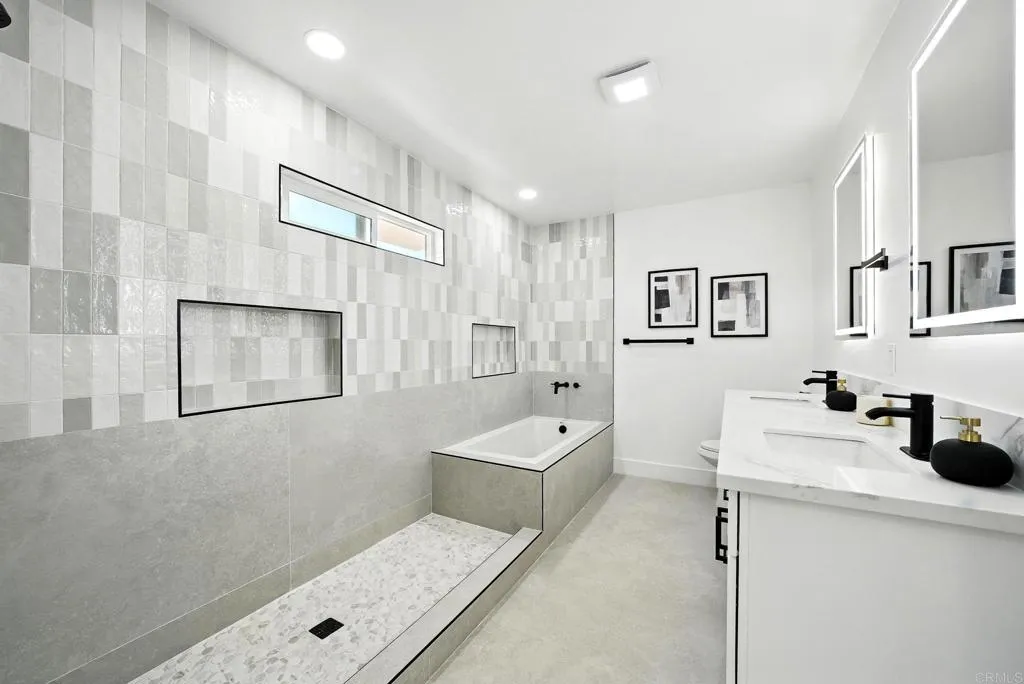 https://cdn.realtyfeed.com/cdn/127/306530155/dcdd16fed0251b9908331a8e3b443f7c.webp