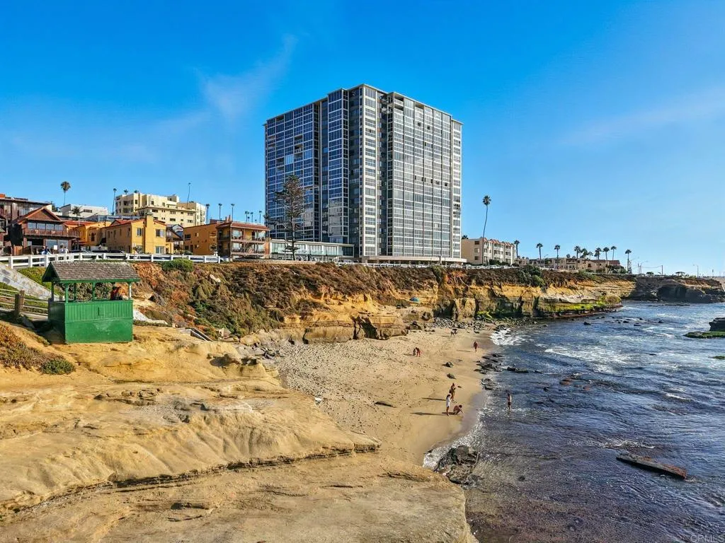 https://cdn.realtyfeed.com/cdn/127/306530165/8c7908a02cdd13c1a43bb4910a98f12c.webp