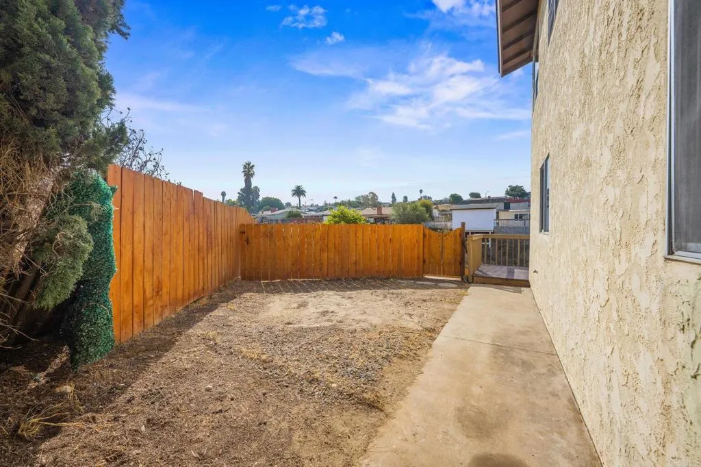 https://cdn.realtyfeed.com/cdn/127/306530219/629a5d9381525d9689f26e074c69af26.webp