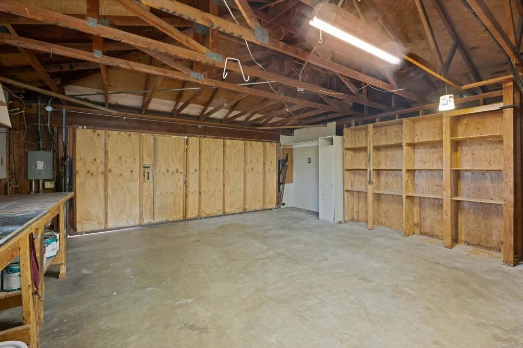 https://cdn.realtyfeed.com/cdn/127/306530219/7bbcc274343d3ea6dee7b8a892641a89.webp