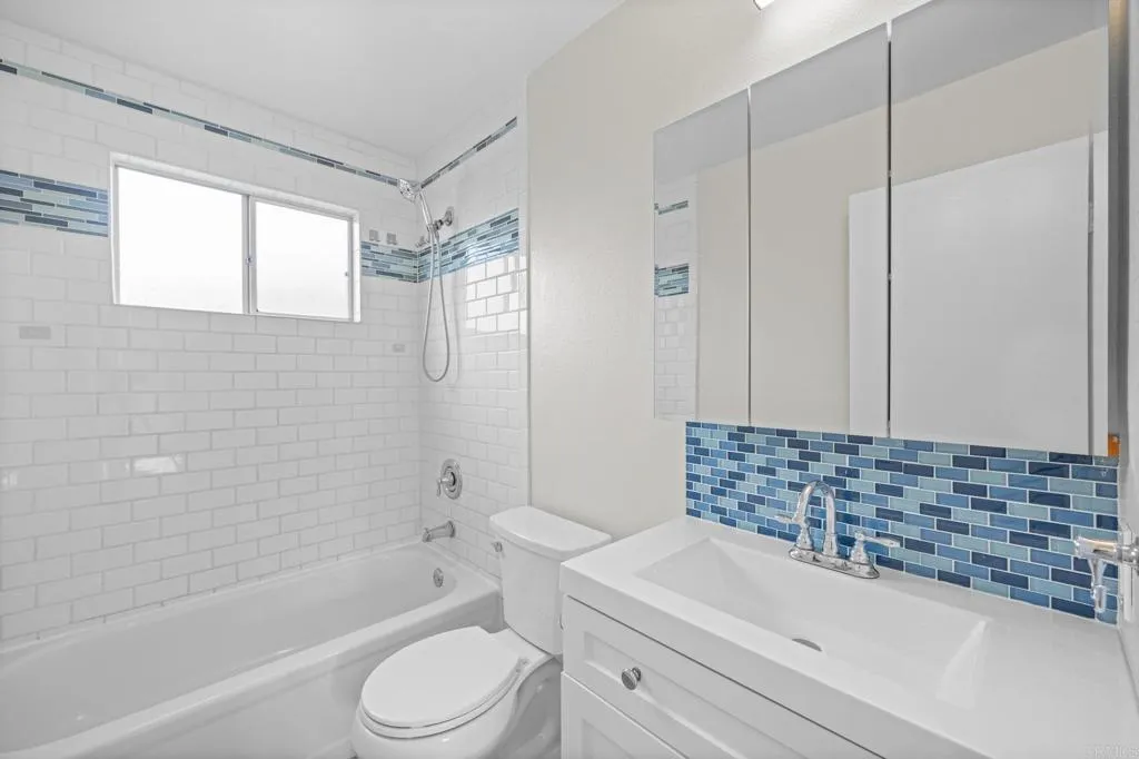 https://cdn.realtyfeed.com/cdn/127/306530219/7d1f8e9eb20f74cba7977f6659081bff.webp