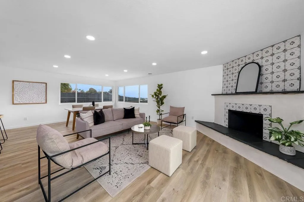 https://cdn.realtyfeed.com/cdn/127/306530267/b6d81715ad5fab080a9e5255494b26be.webp