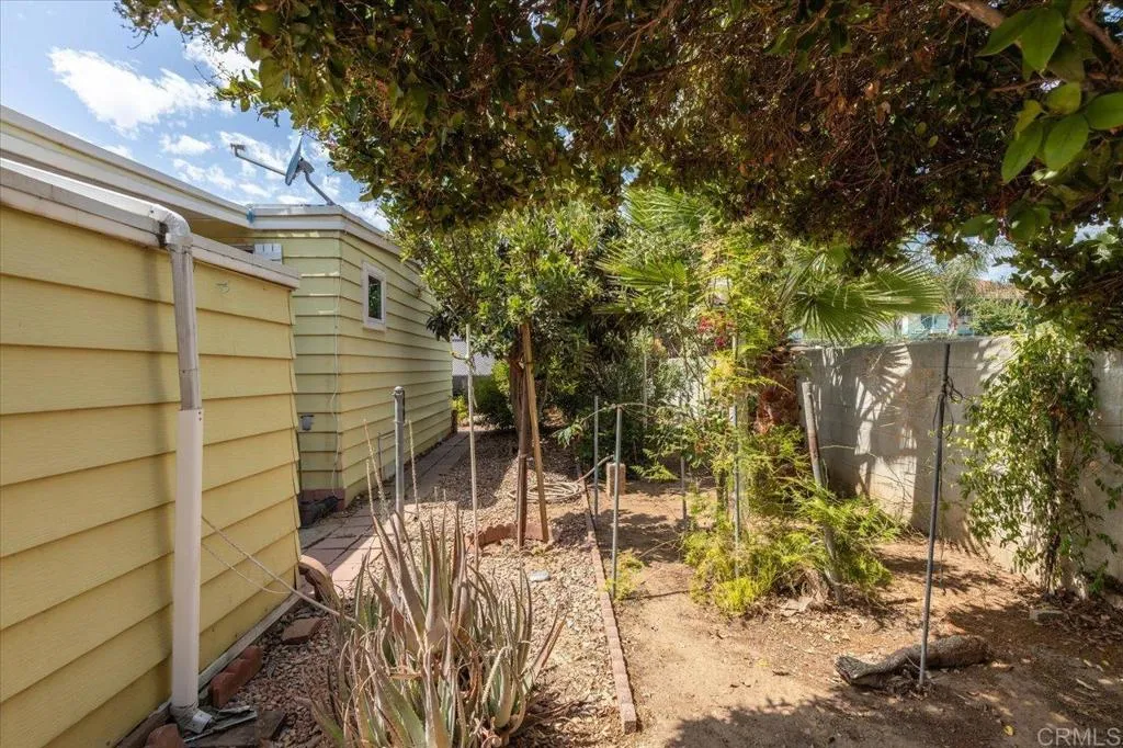 https://cdn.realtyfeed.com/cdn/127/306530277/bb4bc4ac05265e62c20dd304e6225b58.webp