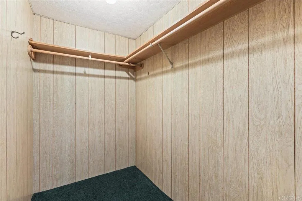 https://cdn.realtyfeed.com/cdn/127/306530277/cd6374c6df395e926ba2401dfe9db77d.webp