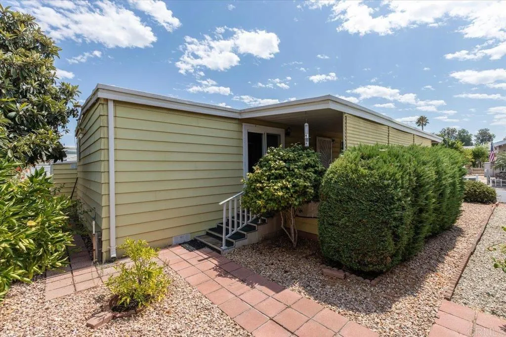 https://cdn.realtyfeed.com/cdn/127/306530277/d566f52027c5a47f4931692afe525d4e.webp