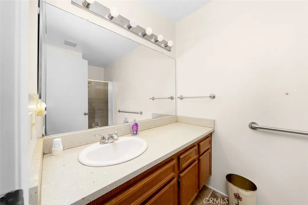 https://cdn.realtyfeed.com/cdn/127/306530290/ff8b0f832d82c69ea53fdfeebcdeae23.webp