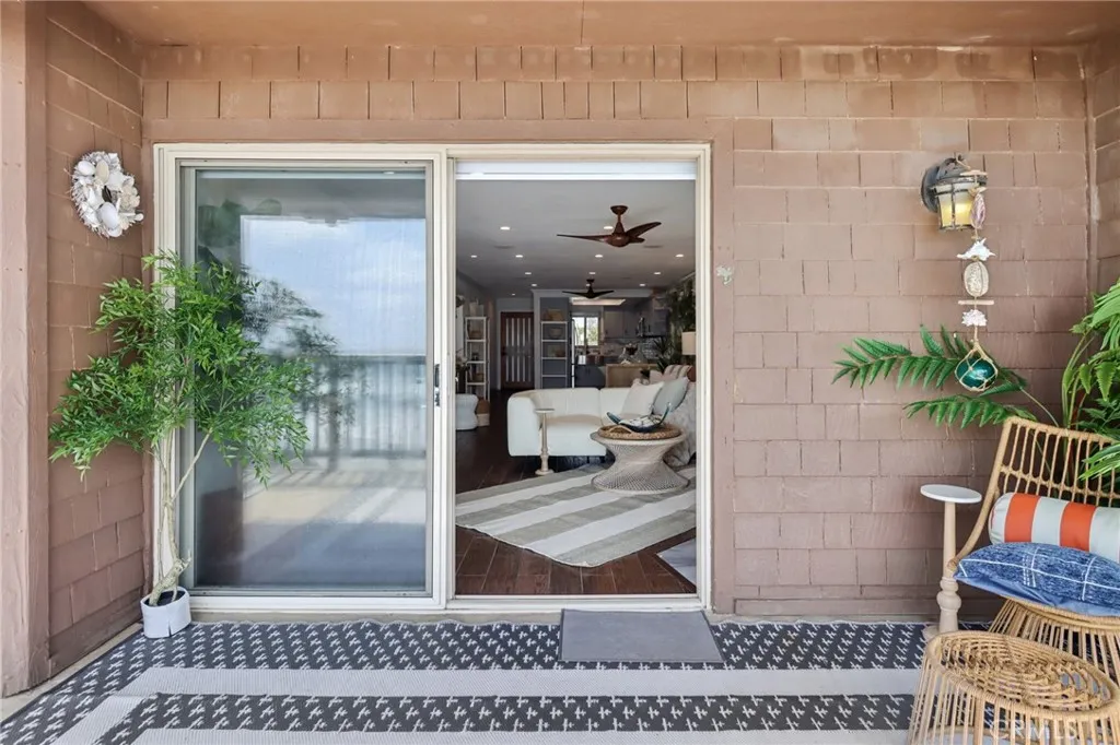 https://cdn.realtyfeed.com/cdn/127/306530306/2686736f93724764d161899c3bf6631b.webp