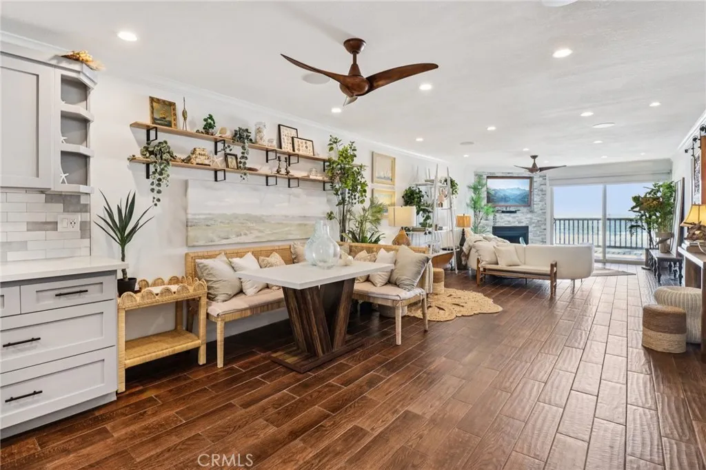 https://cdn.realtyfeed.com/cdn/127/306530306/4130b303c4aec5b6466fd917c12d640e.webp