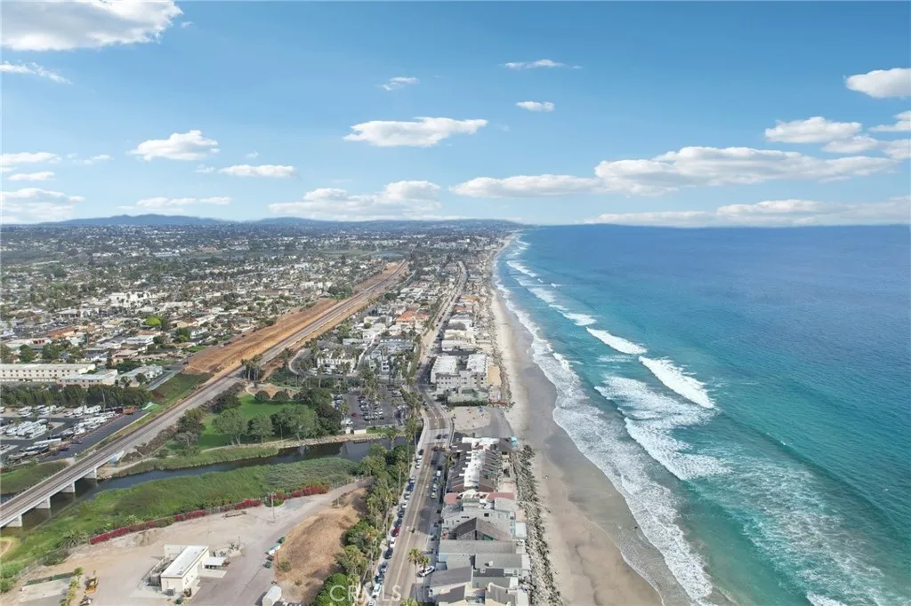 https://cdn.realtyfeed.com/cdn/127/306530306/9cc83ba46dbd44615dd9140d335d381b.webp