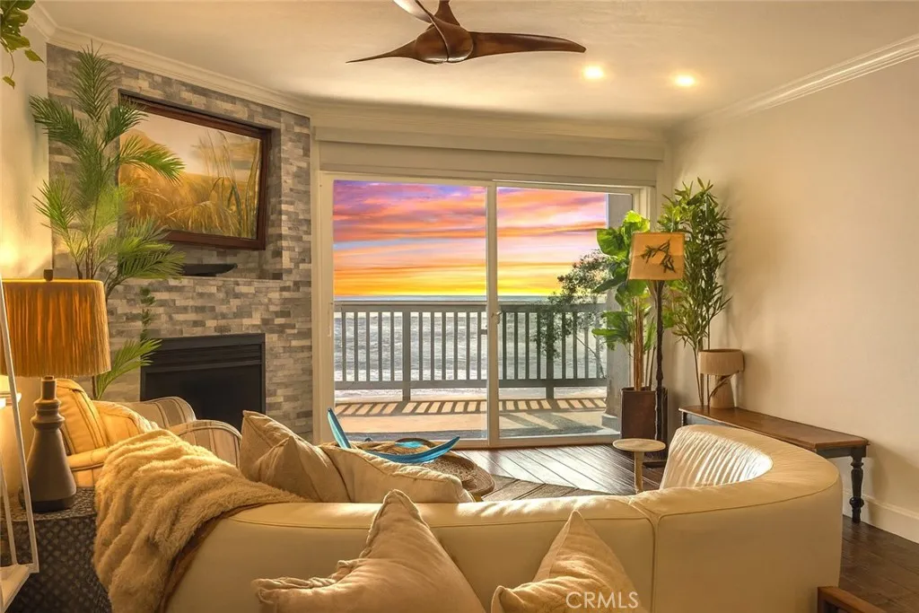 https://cdn.realtyfeed.com/cdn/127/306530306/ea00f42cf1a4737a10cf523a5b3acca0.webp
