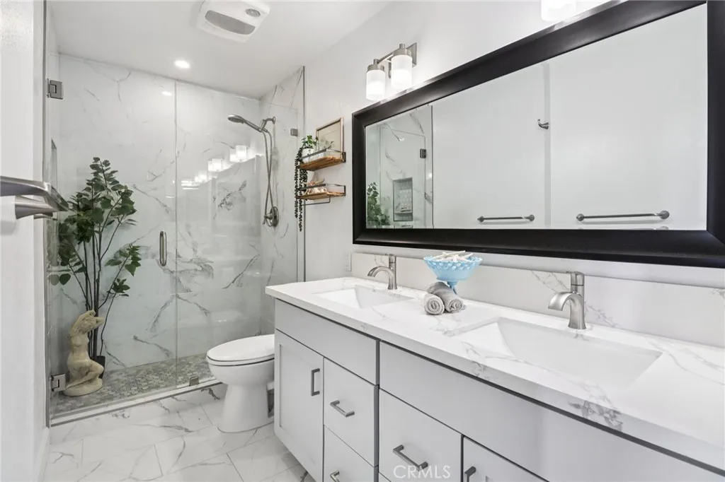 https://cdn.realtyfeed.com/cdn/127/306530306/ff68121cc8d47514dd4284a2aa5d91a4.webp