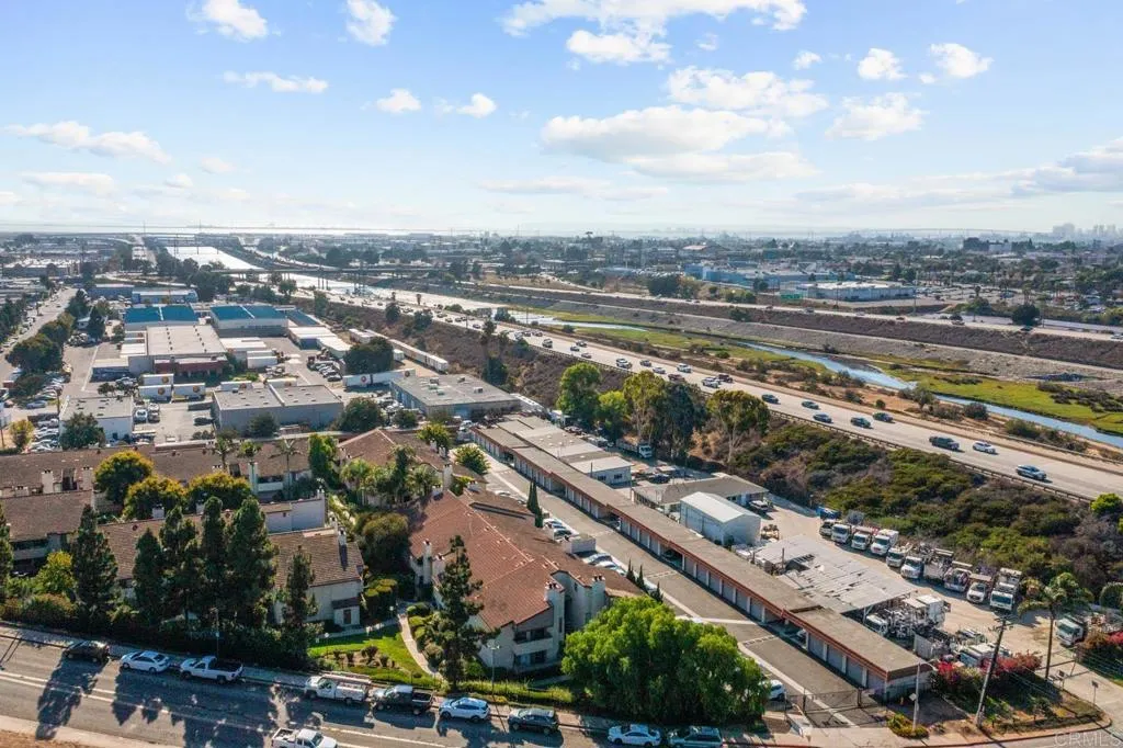 https://cdn.realtyfeed.com/cdn/127/306530368/3596e71ba115a2f4d1b4a81c8ba9cc18.webp