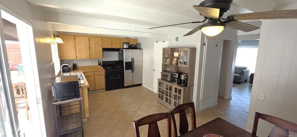https://cdn.realtyfeed.com/cdn/127/306530379/618b1cdecae367a03f3bf939e25839d3.webp