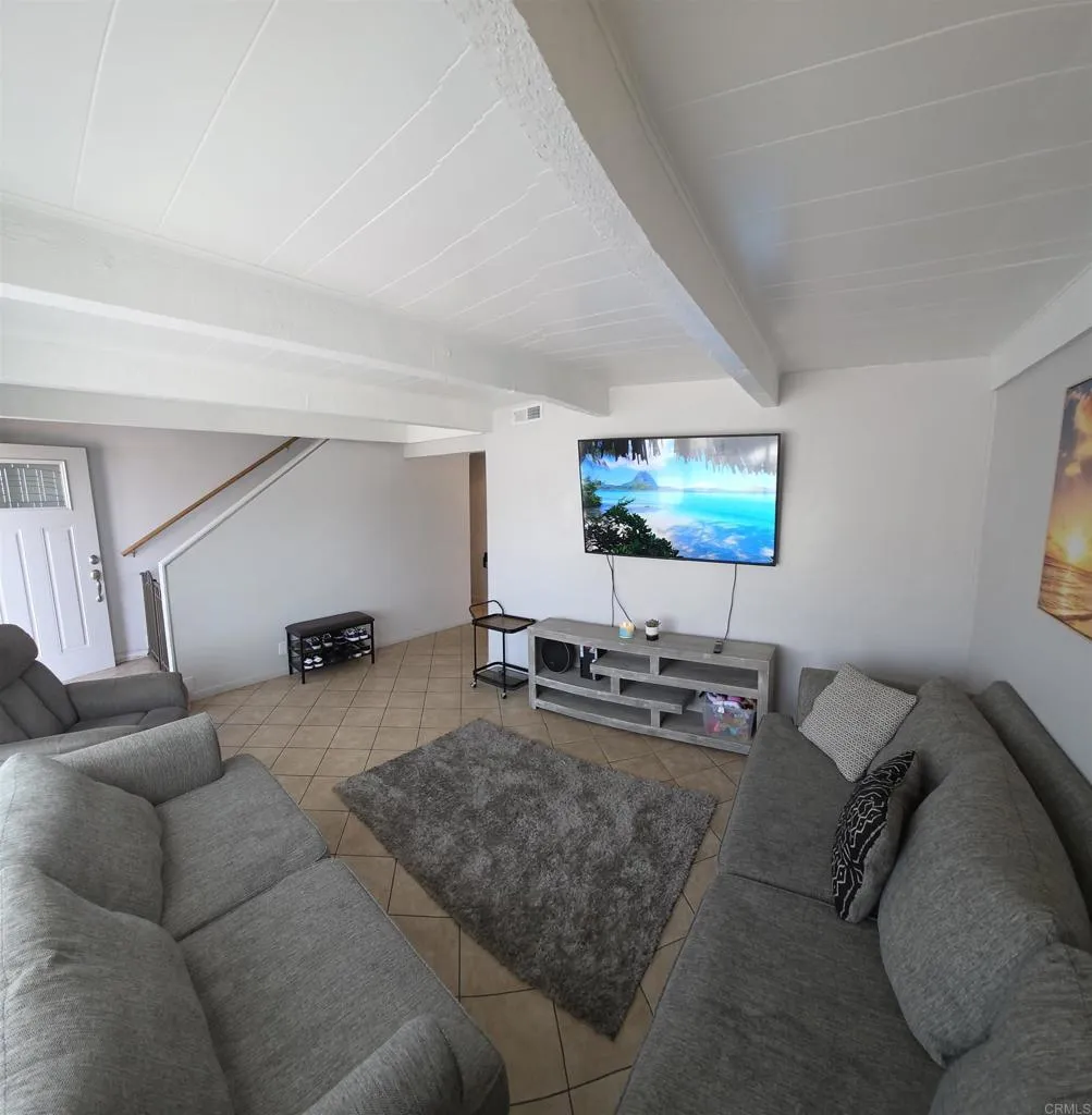 https://cdn.realtyfeed.com/cdn/127/306530379/ade591279f5b2260cb562a678f6b64ea.webp