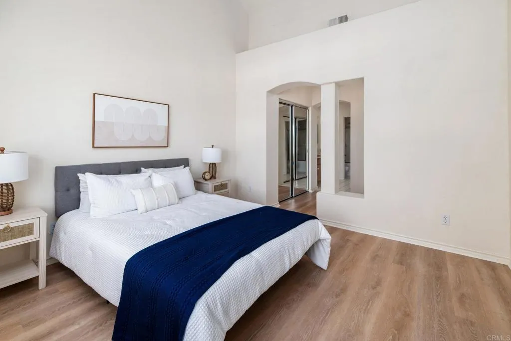 https://cdn.realtyfeed.com/cdn/127/306530381/2f49f6ea9ecc0f1f6fe088edd80e22a8.webp