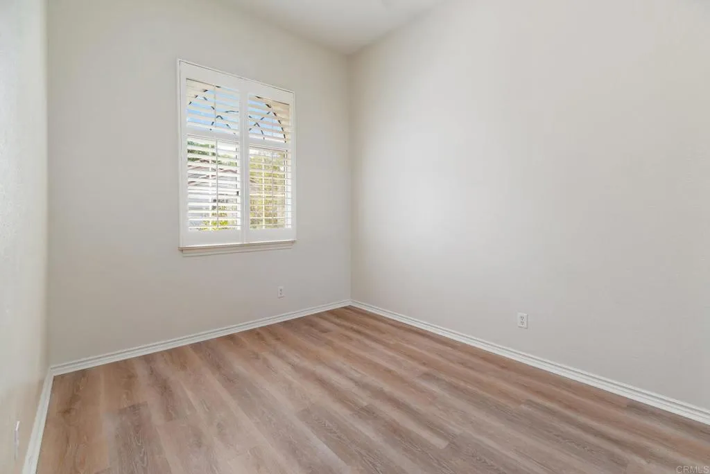 https://cdn.realtyfeed.com/cdn/127/306530381/babb067c1630a6154dea277efec82425.webp