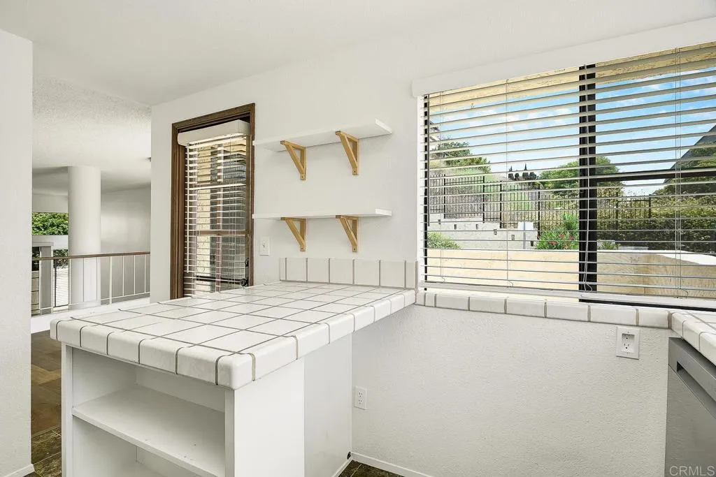 https://cdn.realtyfeed.com/cdn/127/306530386/bb8475590d919b3887ccf65881fe704d.webp