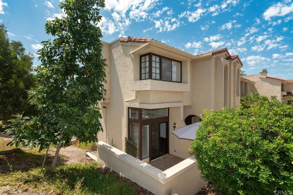 https://cdn.realtyfeed.com/cdn/127/306530386/c4c1d598167bc6d3cc69a6d90c3a5941.webp