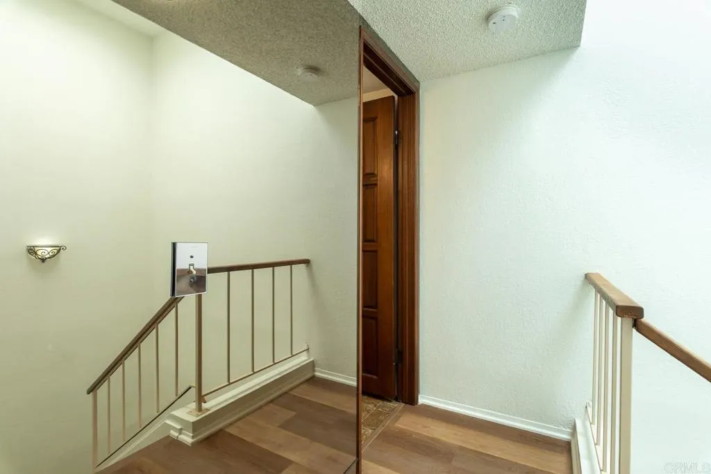 https://cdn.realtyfeed.com/cdn/127/306530386/ccc1604a2703853cecffb80051aebfab.webp